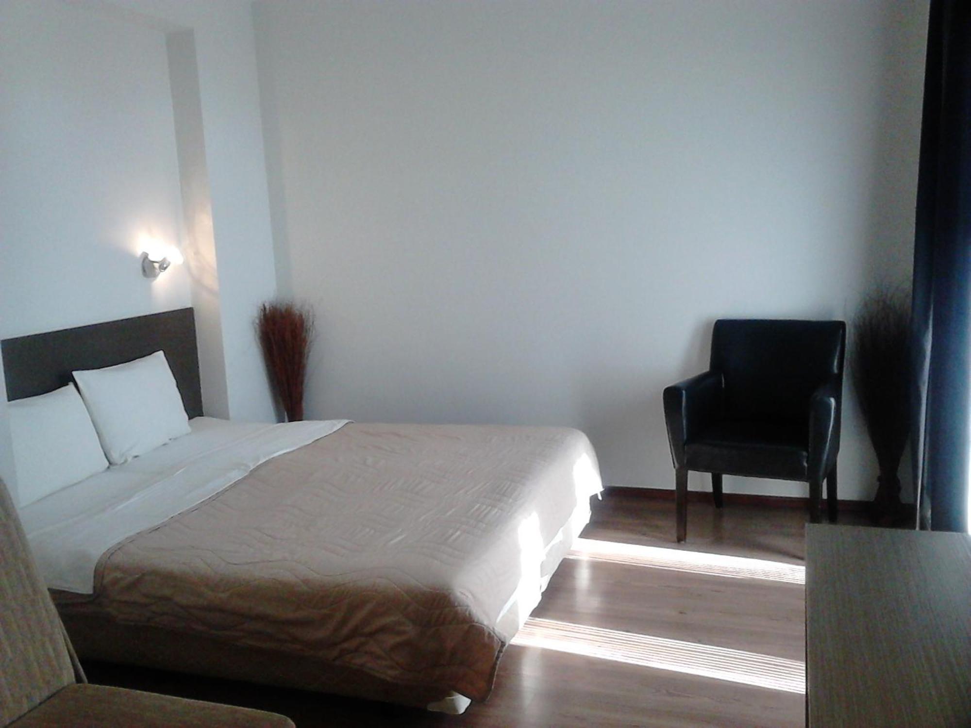 ホテル Prenociste Konstantin 2008 Ni 部屋 写真