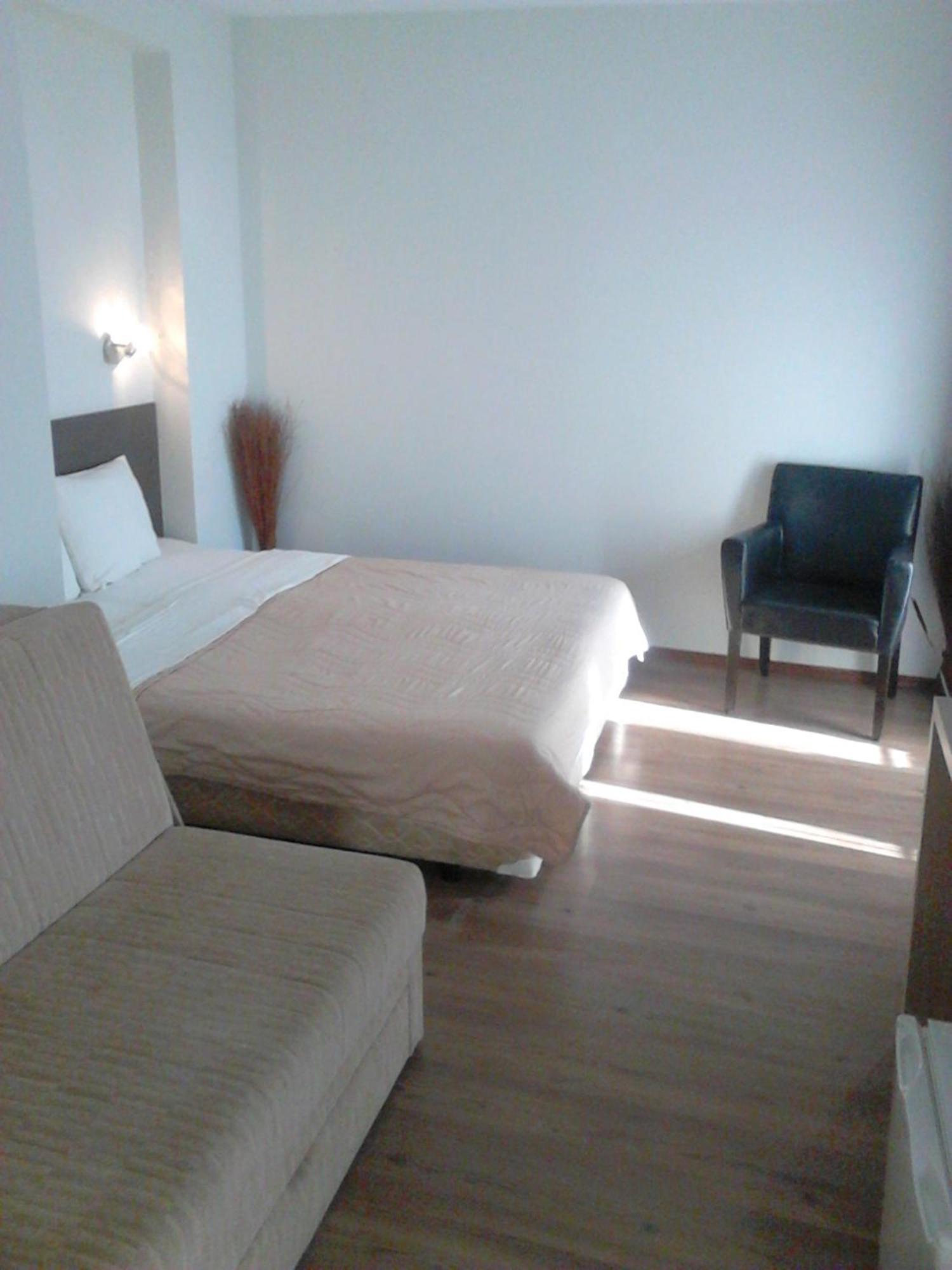 ホテル Prenociste Konstantin 2008 Ni 部屋 写真