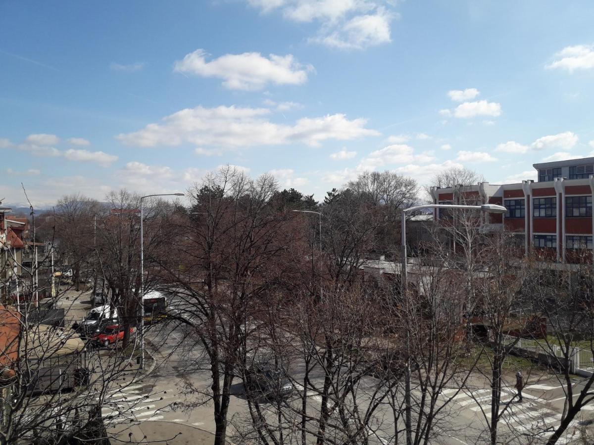 ホテル Prenociste Konstantin 2008 Ni エクステリア 写真