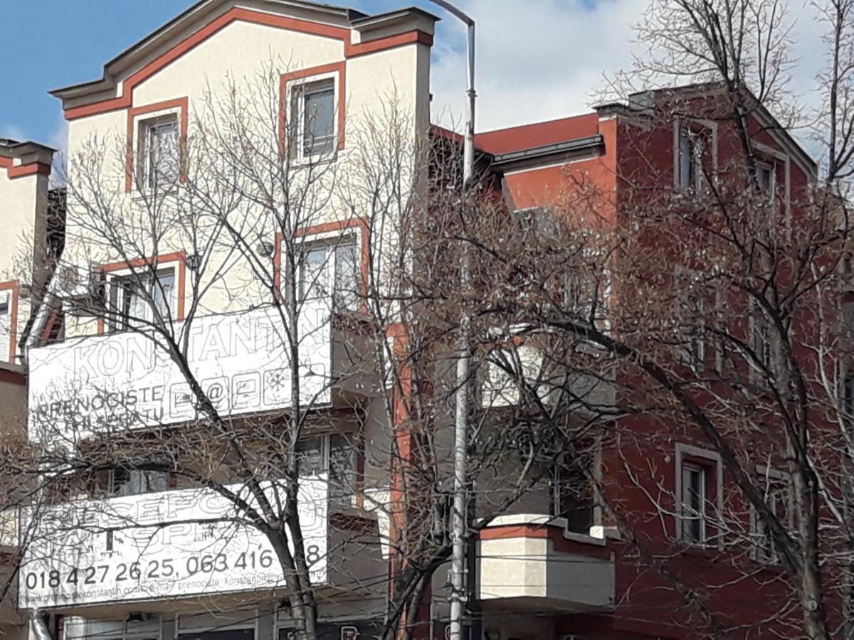 ホテル Prenociste Konstantin 2008 Ni エクステリア 写真